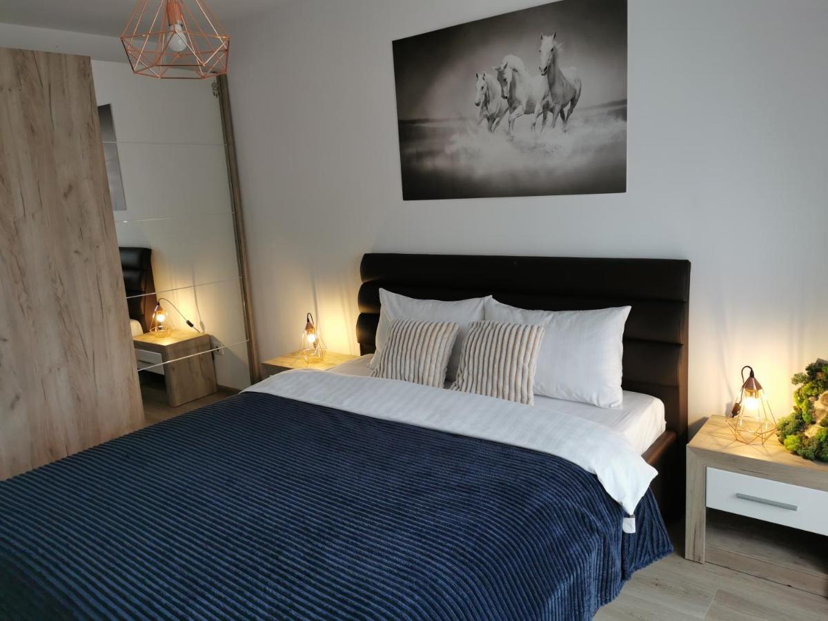 Marimonti Apartment Brasov Bagian luar foto