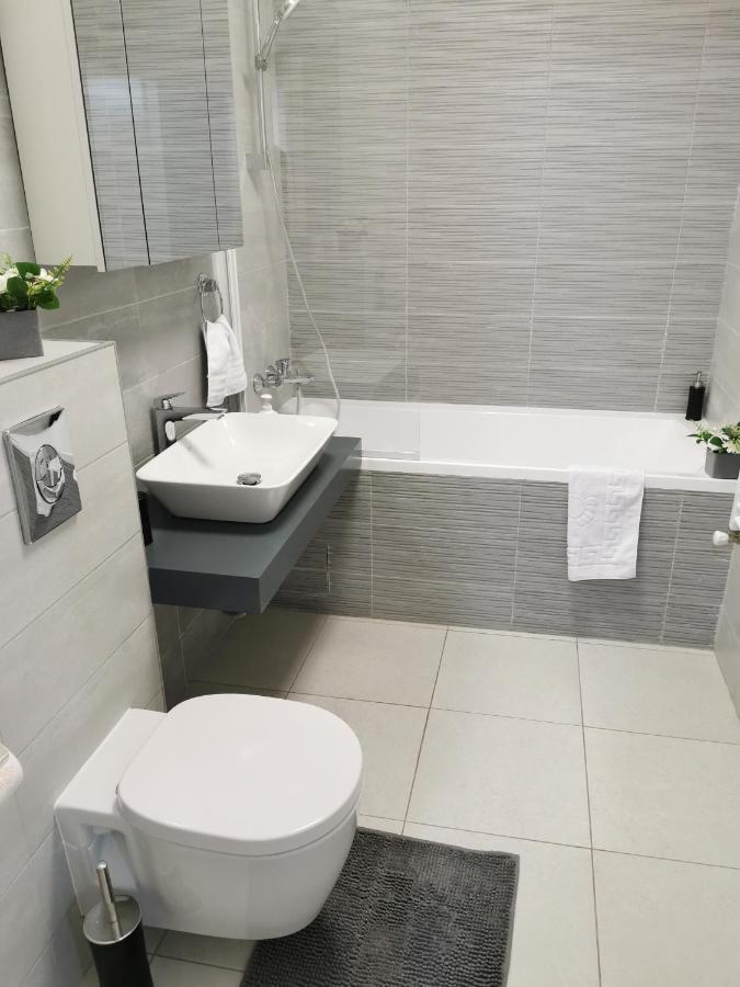 Marimonti Apartment Brasov Bagian luar foto